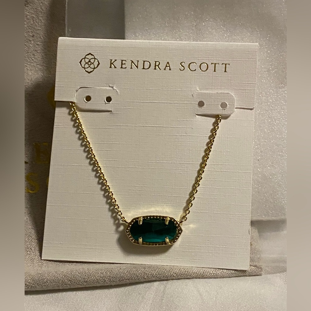 KENDRA SCOTT ELISA EMERALD CATS EYE GOLD PENDANT NECKLACE